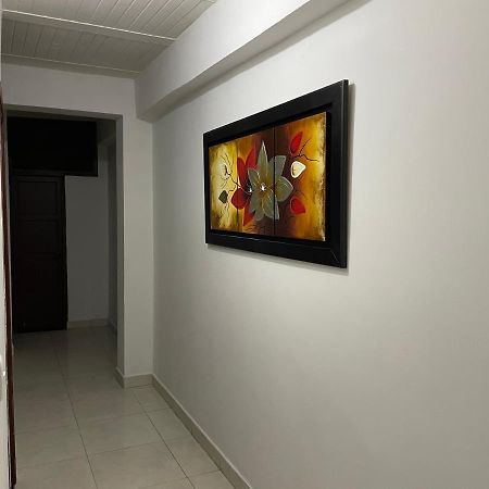 Apartamento Cerca A La Candelaria Y Hospitales Principales De Богота Екстериор снимка